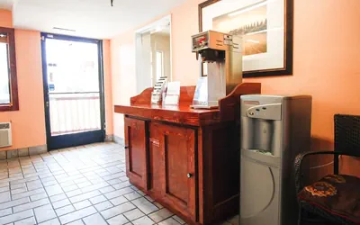 Photo 5 - Heritage Inn La Mesa