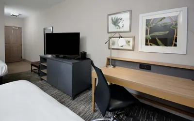 Photo 5 - Country Inn & Suites by Radisson, Asheville West near Biltmore