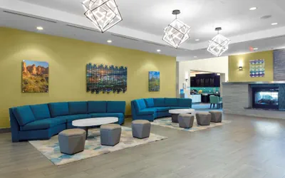 Photo 3 - Homewood Suites by Hilton Phoenix Airport South