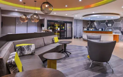 Photo 4 - Springhill Suites by Marriott Temecula Wine Country