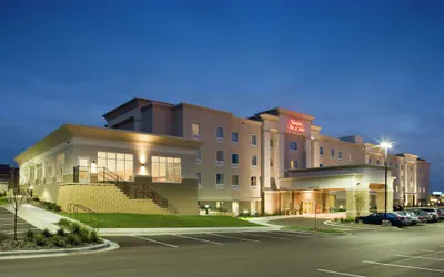 Photo 2 - Hampton Inn & Suites Rochester-North