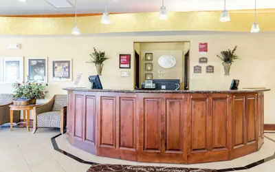 Photo 4 - Comfort Suites Salina South