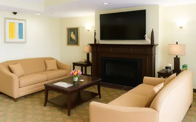 Photo 3 - Ambassador Inn and Suites Tuscaloosa