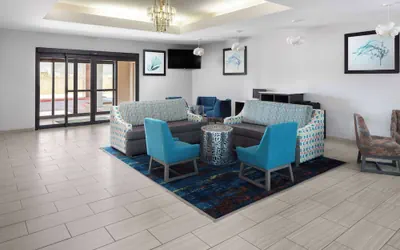 Photo 3 - La Quinta Inn & Suites by Wyndham Woodward