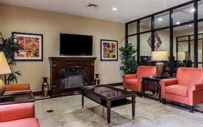 Photo 3 - Comfort Suites Waycross