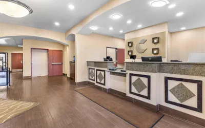 Photo 3 - Comfort Inn Ogden near Event Center