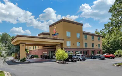 Photo 2 - Comfort Suites Biloxi - Ocean Springs
