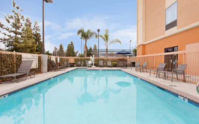 Photo 2 - Hampton Inn & Suites Clovis-Airport North