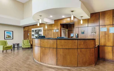 Photo 5 - Comfort Suites East Lincoln - Mall Area