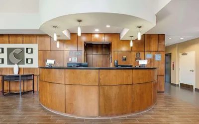 Photo 4 - Comfort Suites East Lincoln - Mall Area