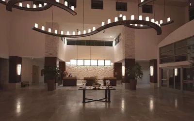 Photo 4 - Embassy Suites Palmdale