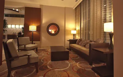 Photo 3 - Embassy Suites Palmdale