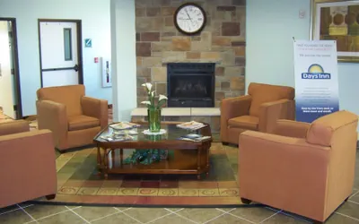 Photo 3 - Days Inn & Suites by Wyndham Columbus NE