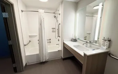 Photo 2 - Holiday Inn Express Hotel & Suites NORTH SEQUIM by IHG