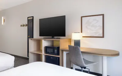 Photo 5 - Spark by Hilton California Lexington Park