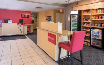 Photo 3 - TownePlace Suites by Marriott Huntington