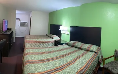 Photo 4 - Sunrise Inn