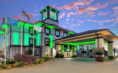 Photo 2 - Garner Hotel Norman - University Area by IHG
