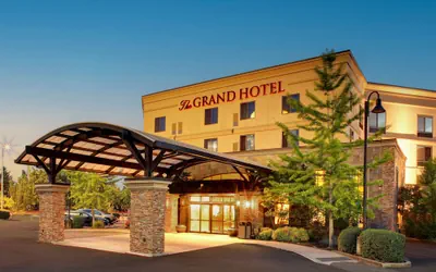 Grand Hotel at Bridgeport