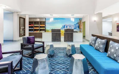 Photo 3 - La Quinta Inn & Suites by Wyndham Hillsboro