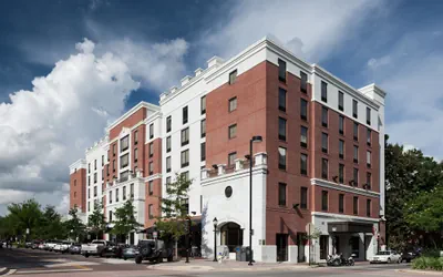 Hampton Inn & Suites Gainesville Downtown University