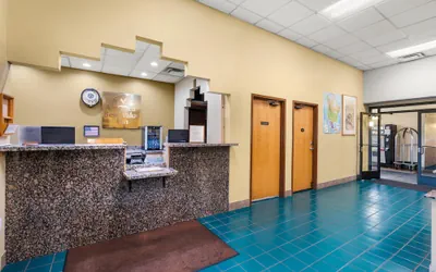 Photo 4 - Americas Best Value Inn Prescott Valley