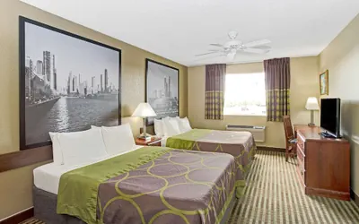 Photo 3 - Super 8 by Wyndham Gurnee