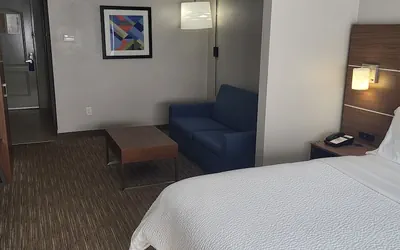 Photo 5 - Holiday Inn Express & Suites Lagrange I-85 by IHG