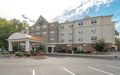 Photo 2 - Holiday Inn Express & Suites Lagrange I-85 by IHG
