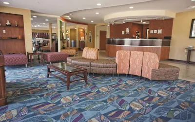 Photo 4 - La Quinta Inn & Suites by Wyndham Edmond