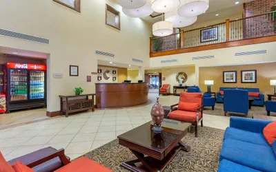 Photo 3 - Comfort Suites Charleston West Ashley