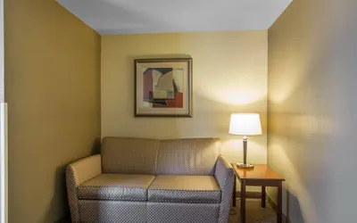Photo 5 - Comfort Inn & Suites Madisonville