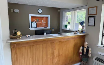 Photo 4 - Peach Tree Inn