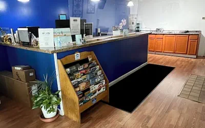 Photo 3 - Travelodge by Wyndham Lincoln Near White Mountain