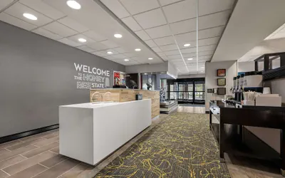 Photo 5 - Hampton Inn Birmingham Leeds