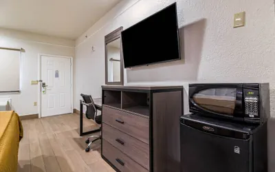 Photo 5 - Scottish Inn and Suites Extended Stay Baytown