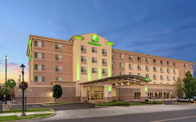 Photo 2 - Holiday Inn Yakima by IHG