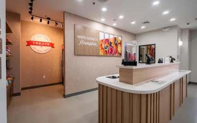 Photo 5 - Hampton Inn & Suites Mission