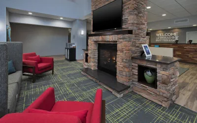 Photo 4 - Hampton Inn & Suites St. Cloud, MN
