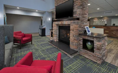 Photo 4 - Hampton Inn & Suites St. Cloud, MN
