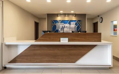 Holiday Inn Express Hotel & Suites LAMAR by IHG
