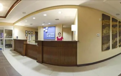 Photo 3 - Holiday Inn Express Hotel & Suites LAMAR by IHG