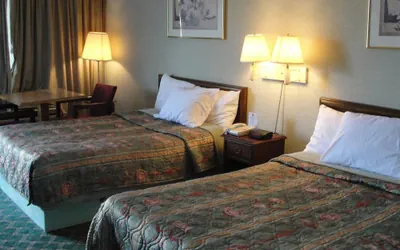 Photo 3 - Budget Inn Alcoa