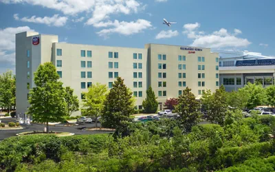 Photo 2 - SpringHill Suites by Marriott Atlanta Airport Gateway