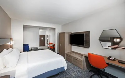 Photo 3 - Holiday Inn Express Hotel & Suites - Houston Space Center by IHG