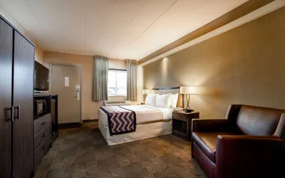 Photo 5 - Carlton Inn Midway