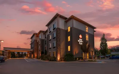 Photo 2 - Best Western Plus University Park Inn & Suites