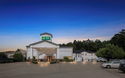 Photo 2 - Quality Inn & Suites Kilgore-Longview