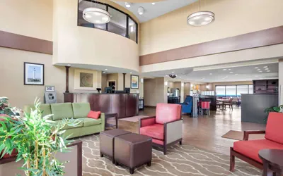 Photo 2 - Comfort Suites Gulfport Central