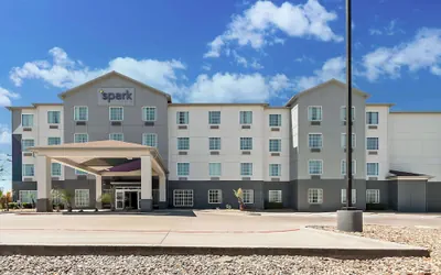 Photo 2 - Spark by Hilton Selma